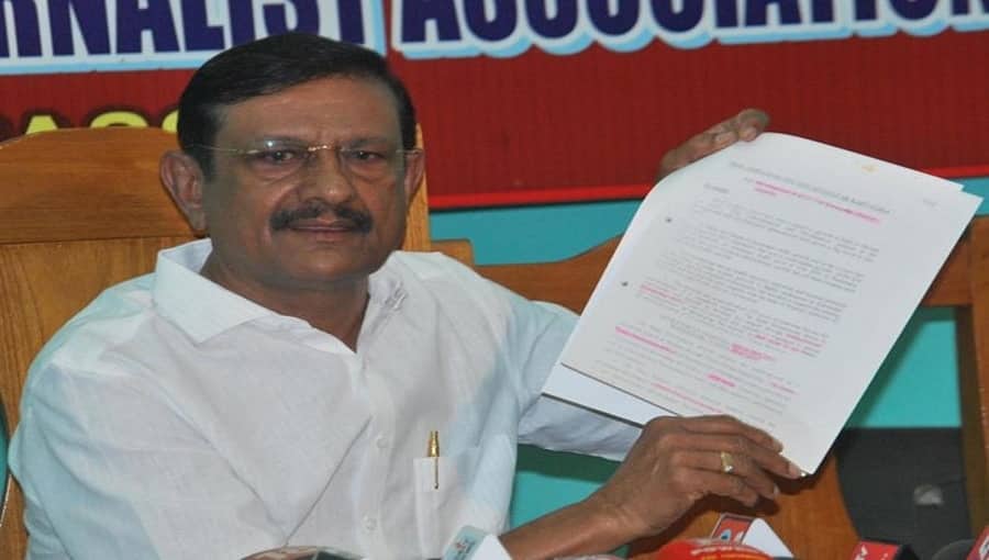 2023ರ ವಿಧಾನಸಭೆ ಚುನಾವಣೆಗೆ ಹೊಸಬರಿಗೆ ಟಿಕೆಟ್: ಹೈಕಮಾಂಡ್ ನಿರ್ಧಾರಕ್ಕೆ ಬೇಸತ್ತ ಹಾಸನ ಕಾಂಗ್ರೆಸ್ ನಾಯಕರು!