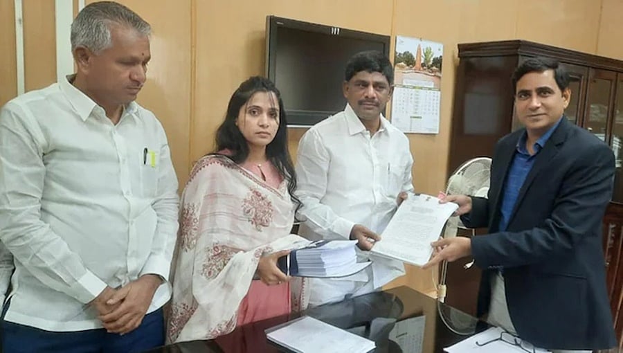 ಆರ್ ಆರ್ ನಗರದಲ್ಲಿ ಕಾಂಗ್ರೆಸ್ ಬೆಂಬಲಿತ ಒಕ್ಕಲಿಗ ಮತದಾರರ ಹೆಸರು ಡಿಲೀಟ್: ಸಂಸದ ಡಿ.ಕೆ  ಸುರೇಶ್ ದೂರು
