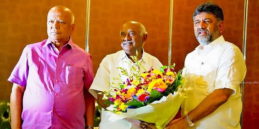 ಖರ್ಗೆ, ಸಿದ್ದರಾಮಯ್ಯ ನಂತರ ಡಿಕೆ ಶಿವಕುಮಾರ್ ಭೇಟಿಯಾದ ಎಚ್‌. ವಿಶ್ವನಾಥ್