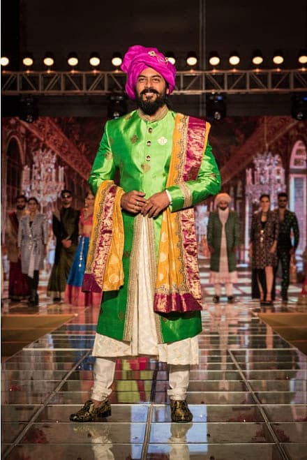 ಸಾಕಷ್ಟು ದಿನಗಳ ನಂತರ ಬೆಂಗಳೂರಿನಲ್ಲಿ ಫ್ಯಾಷನ್ ಶೋ ಆಯೋಜಿಸಲಾಗಿತ್ತು. ಅತ್ಯಾಕರ್ಷಕ ಡಿಸೈನರ್ ವೇರ್ಗಳನ್ನು ಕಂಡು ನಿಬ್ಬೆರಗಾದೆ ಎಂದರು.