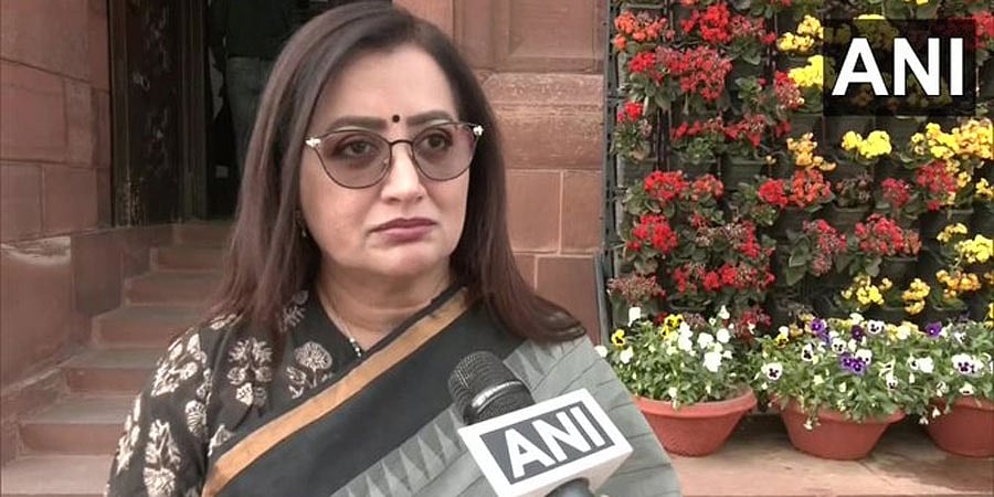 ಬೆಂಗಳೂರು-ಮೈಸೂರು ಎಕ್ಸ್‌ಪ್ರೆಸ್‌ವೇ ಕಾಮಗಾರಿ ಅವೈಜ್ಞಾನಿಕ: ಲೋಕಸಭೆಯಲ್ಲಿ ಸುಮಲತಾ ಆರೋಪ