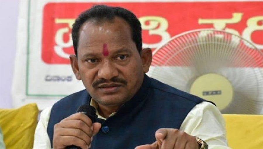 ಸರ್ಕಾರಿ ನೌಕರರು ಪುಣ್ಯಕೋಟಿಯನ್ನು ದತ್ತು ಪಡೆಯಬೇಕು: ಸಚಿವ ಪ್ರಭು ಚವ್ಹಾಣ್ ಮನವಿ