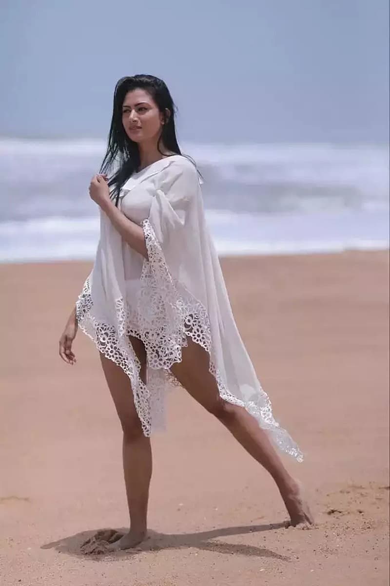 ಸಂಹಿತಾ ವಿನ್ಯಾ ಅಭಿನಯಿಸಿರುವ 'ಯೂ ಆರ್ ಮೈ ಹೀರೋ ಇದೇ ತಿಂಗಳ 17 ರಂದು ತೆರೆಗೆ ಬರುತ್ತಿದೆ.