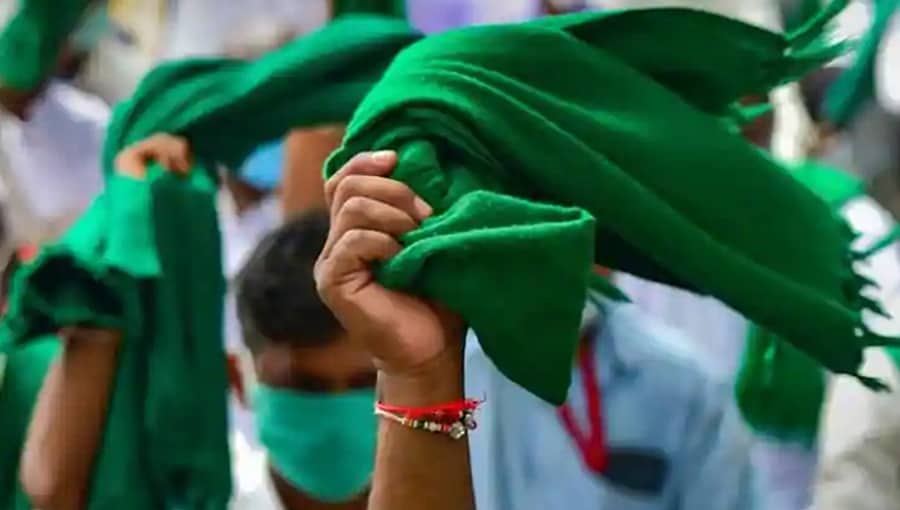 ಬೀದರ್: ಕೇಂದ್ರ ಸಚಿವ ಭಗವಂತ್ ಖೂಬಾ ವಿರುದ್ಧ ರೈತ ಸಂಘಗಳ ಪ್ರತಿಭಟನೆ
