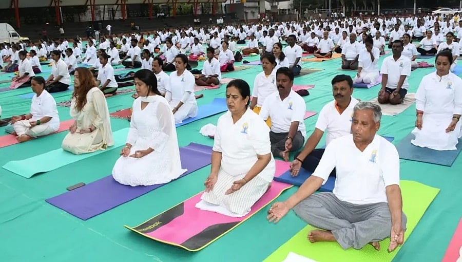 ಯೋಗಕ್ಕೆ ವಿಶ್ವ ಮಾನ್ಯತೆ ತಂದುಕೊಟ್ಟ ಮಹಾನ್ ನಾಯಕ ಮೋದಿ: ಸಚಿವ ವಿ.ಸೋಮಣ್ಣ
