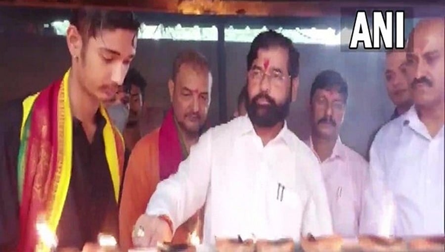 'ಮಹಾ' ರಾಜಕೀಯ ಬಿಕ್ಕಟ್ಟು: ವಿಶ್ವಾಸಮತ ಯಾಚಿಸಲು ಠಾಕ್ರೆಗೆ ರಾಜ್ಯಪಾಲ ಸೂಚನೆ; ಗುರುವಾರ ಮುಂಬೈಗೆ ವಾಪಸ್- ಏಕನಾಥ್ ಶಿಂಧೆ