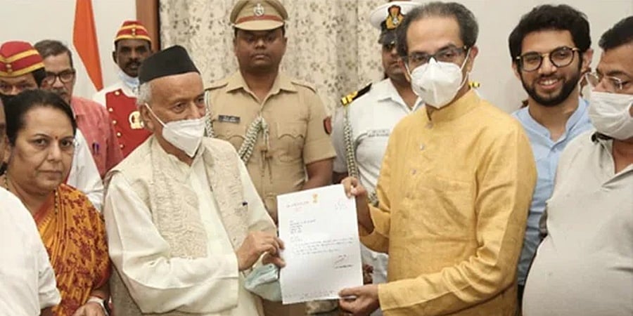 ಮಹಾರಾಷ್ಟ್ರ ರಾಜ್ಯಪಾಲ ಭಗತ್ ಸಿಂಗ್ ಕೋಶ್ಯಾರಿಗೆ ರಾಜೀನಾಮೆ ಸಲ್ಲಿಸಿದ ಉದ್ಧವ್ ಠಾಕ್ರೆ