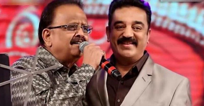 ಹಿಂದಿಯಲ್ಲಿ ಏಕ್ ದೂಜೇ ಕೆ ಲಿಯೇ ಬಂದಾಗ ಬಾಲು ಹಿಂದಿ ಚಿತ್ರರಂಗವನ್ನೂ ತಮ್ಮ ಮೋಡಿಗೆ ಸೆಳೆದುಕೊಂಡರು. ಸಾಜನ್, ಮೈ ನೇ ಪ್ಯಾರ್ ಕಿಯಾ ಮುಂತಾದ ಚಿತ್ರಗಳು ಬಂದಾಗ ರಫಿ, ಕಿಶೋರ್ ಅವರನ್ನು ಕಳೆದುಕೊಂಡು ಕಂಗಾಲಾಗಿದ್ದ ಹಿಂದಿ ಚಿತ್ರರಂಗಕ್ಕೆ ಬಾಲು ಬೆನ್ನೆಲುಬಾಗಿದ್ದರು. ಆದಾಗ್ಯೂ ಹಿಂದಿ ಚಿತ್ರರಂಗದಲ್ಲಿ ಅವರಿಗೆ ನಿ