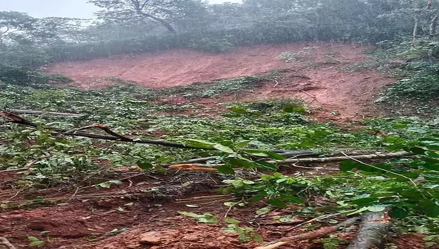 ಉಡುಪಿಯಲ್ಲಿ ಭಾರೀ ಮಳೆ: ಆಗುಂಬೆ ಘಾಟಿಯಲ್ಲಿ ಗುಡ್ಡ ಕುಸಿತ; ರಾಷ್ಟ್ರೀಯ ಹೆದ್ದಾರಿ ಸಂಚಾರ ಬಂದ್