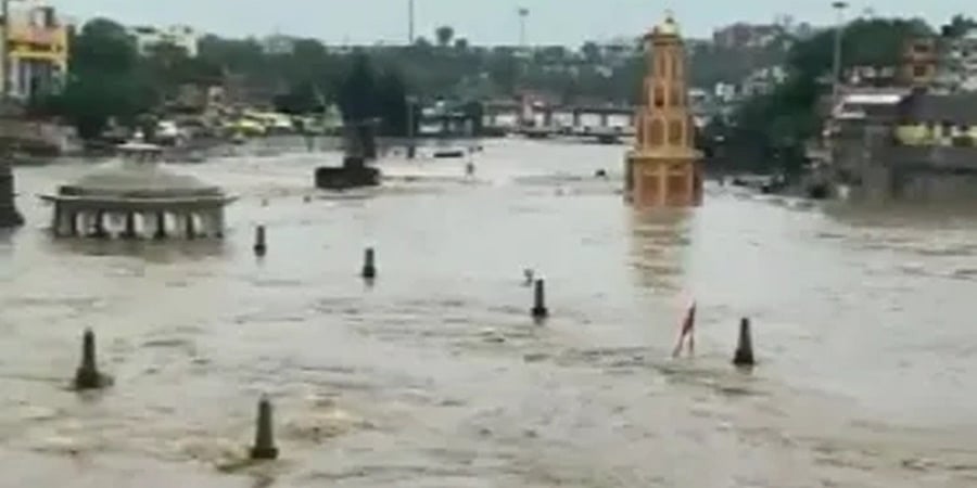 ಮುಂದಿನ ದಿನಗಳಲ್ಲಿ ಭಾರೀ ಮಳೆ: ಕರ್ನಾಟದ ಸೇರಿ ನಾಲ್ಕೈದು ರಾಜ್ಯಗಳಲ್ಲಿ ಹೈ ಅಲರ್ಟ್ ಘೋಷಣೆ