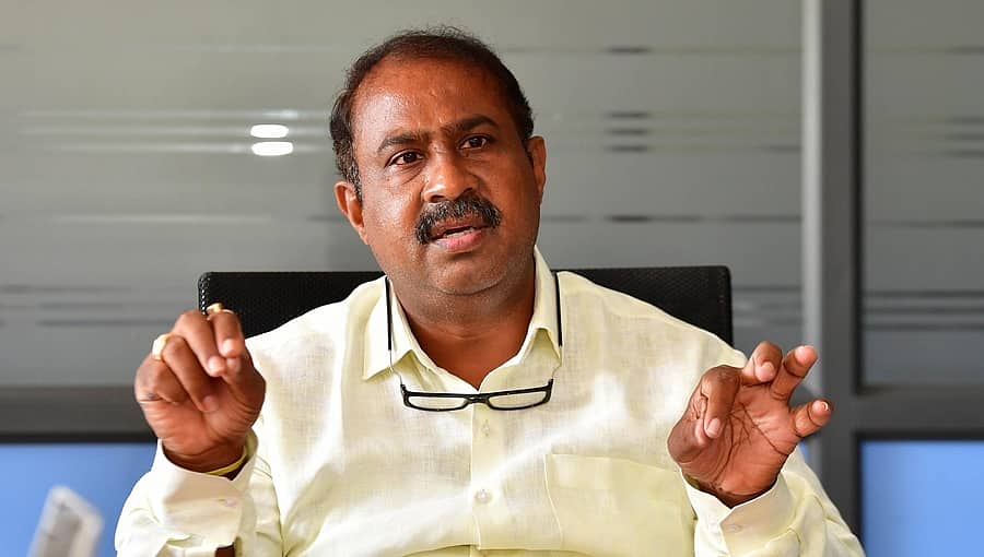 ಬೆಂಗಳೂರು: ರಾಷ್ಟ್ರಪತಿ ಚುನಾವಣೆ ಮುಗಿಯುವವರೆಗೂ ಹೋಟೆಲ್ ನಲ್ಲಿ ವಾಸ್ತವ್ಯ ಹೂಡಲು ಶಾಸಕರಿಗೆ ಬಿಜೆಪಿ ಸೂಚನೆ