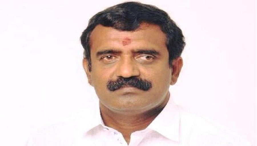 ಕೆನಡಾ ಪ್ರಜೆಗೆ ಜೆಡಿಎಸ್ ನಾಯಕ ಪ್ರಭಾಕರ್ ರೆಡ್ಡಿ 21 ಲಕ್ಷ ರು. ವಂಚನೆ: ಎಫ್ ಐಆರ್ ದಾಖಲಿಸಲು ಬೆಂಗಳೂರು ಪೊಲೀಸರ ಹಿಂದೇಟು!