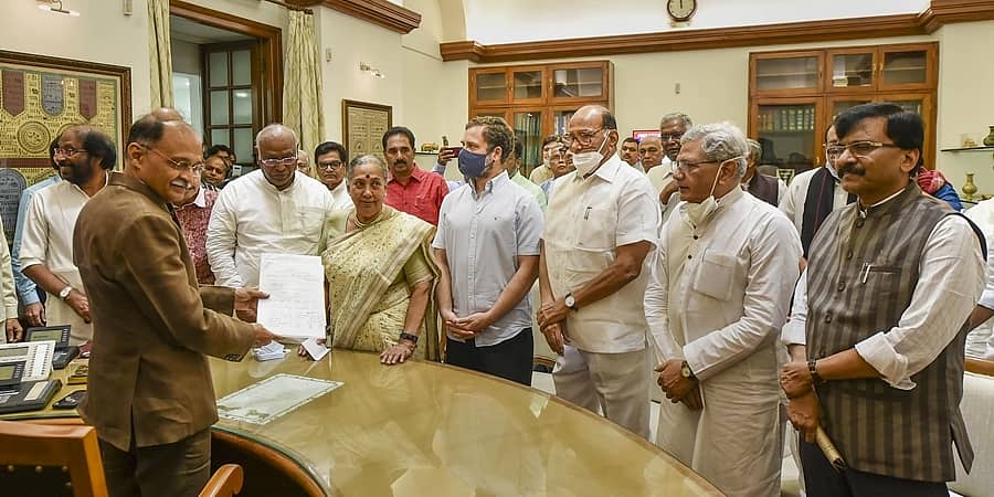 ಉಪರಾಷ್ಟ್ರಪತಿ ಚುನಾವಣೆಗೆ ಆಳ್ವ ನಾಮಪತ್ರ; ಟಿಎಂಸಿ, ಎಎಪಿ ಗೈರು