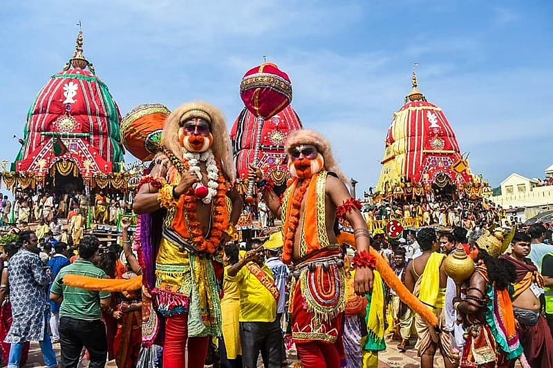 ಬೆಳಗ್ಗೆ 9.30ಕ್ಕೆ ನಡೆಯಬೇಕಿದ್ದ 'ಪಹಂಡಿ' ಅಥವಾ ದೇವತೆಗಳ ವಿದ್ಯುಕ್ತ ಮೆರವಣಿಗೆ ಬೆಳಗ್ಗೆ 7 ಗಂಟೆಗೆ ಆರಂಭವಾಯಿತು.