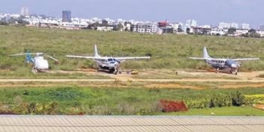 ಬೆಂಗಳೂರು: ವಿಮಾನ ಅಪಘಾತ ಕುರಿತು ವಾಸ್ತವಾಂಶ ಮುಚ್ಚಿಡುವ ಯತ್ನ!