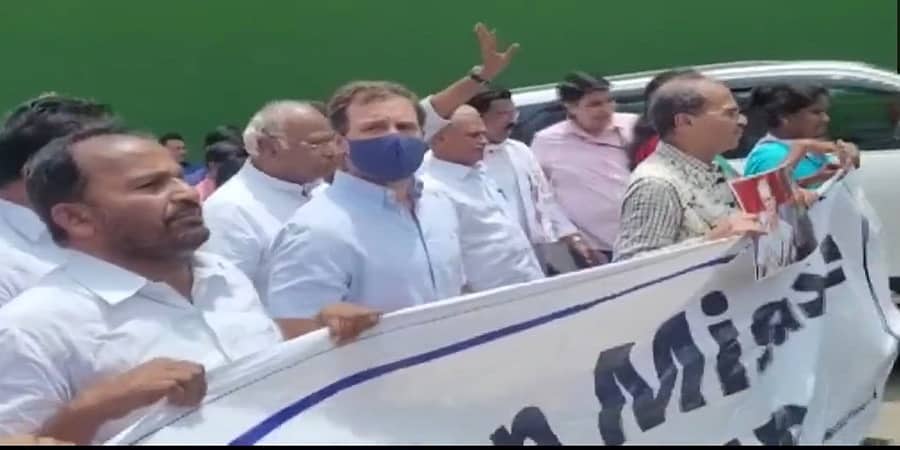 ಸೋನಿಯಾ ಇಡಿ ತನಿಖೆಗೆ ವಿರೋಧ, ಕಾಂಗ್ರೆಸ್ ಪ್ರತಿಭಟನಾ ಮೆರವಣಿಗೆ, ರಾಹುಲ್ ಸೇರಿ ಹಲವು ಮುಖಂಡರ ಬಂಧನ