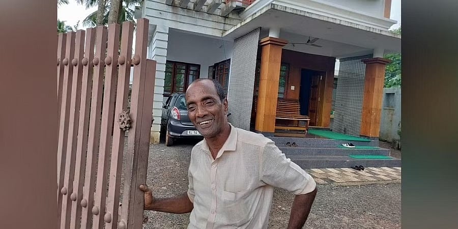 ಕೇರಳ: ಸಾಲದ ಸುಳಿಯಲ್ಲಿ ಸಿಲುಕಿ ಮನೆ ಮಾರಲು ಹೊರಟವನಿಗೆ ಹೊಡೆಯಿತು 1 ಕೋಟಿ ರೂ. ಲಾಟರಿ!