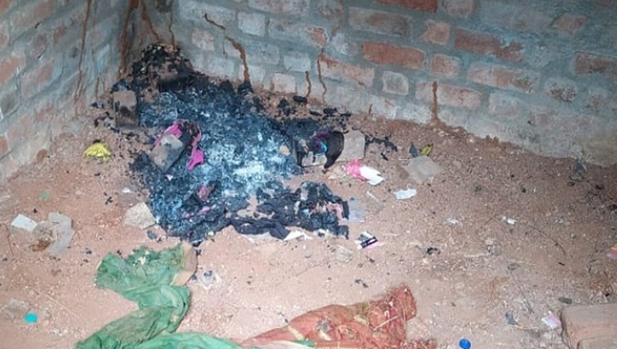 ಬೆಂಗಳೂರು: ಸುಟ್ಟ ಸ್ಥಿತಿಯಲ್ಲಿ ಮಹಿಳೆ ಮೃತದೇಹ ಪತ್ತೆ; ಅತ್ಯಾಚಾರ-ಕೊಲೆ ಶಂಕೆ!
