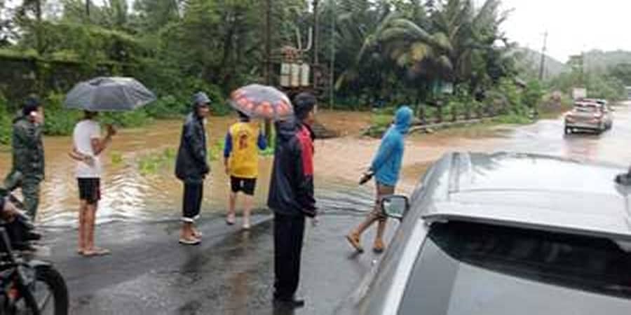 ಕಾರವಾರ: ಭಾರೀ ಮಳೆ, ಜಿಲ್ಲೆಯ ಹಲವೆಡೆ ಜಲಾವೃತ!