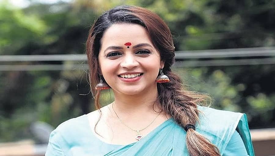 ರಕ್ಷಣ್ ನಿರ್ದೇಶನದ 'ಪಿಂಕ್ ನೋಟ್' ಸಿನಿಮಾದಲ್ಲಿ ಡಬಲ್ ರೋಲ್ ನಲ್ಲಿ ಭಾವನಾ ಮೆನನ್!