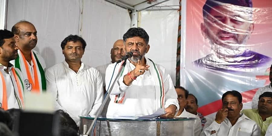 ಸಿಎಂ ಬದಲಾವಣೆ ವಿಚಾರವಾಗಿ ಕಾಂಗ್ರೆಸ್-ಬಿಜೆಪಿ ಮಧ್ಯೆ ಟ್ವೀಟ್ ವಾರ್: ಆಗಸ್ಟ್ 15 ರ ನಂತರ ಮಾತನಾಡುತ್ತೇನೆ ಎಂದ ಡಿ ಕೆ ಶಿವಕುಮಾರ್