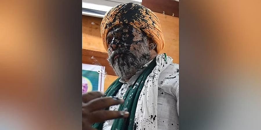ರೈತ ಮುಖಂಡ ರಾಕೇಶ್ ಟಿಕಾಯತ್ಗೆ ಮಸಿ: ನ್ಯಾಯಾಲಯಕ್ಕೆ ಪೊಲೀಸರಿಂದ ದೋಷಾರೋಪ ಪಟ್ಟಿ ಸಲ್ಲಿಕೆ