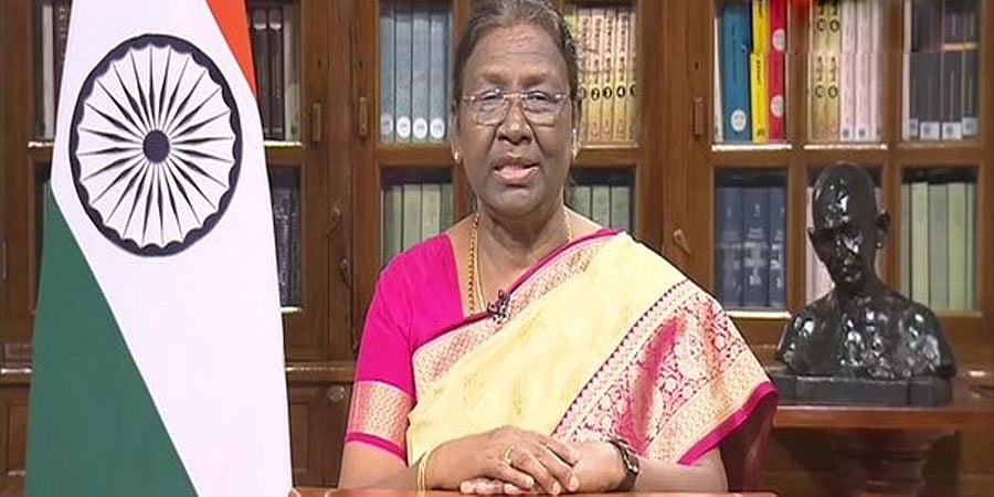 ಪ್ರಜಾಪ್ರಭುತ್ವದ ನಿಜವಾದ ಸಾಮರ್ಥ್ಯ ತಿಳಿಯಲು ಜಗತ್ತಿಗೆ ಸಹಾಯ ಮಾಡಿದ ಕೀರ್ತಿ ಭಾರತಕ್ಕೆ ಸಲ್ಲುತ್ತದೆ: ರಾಷ್ಟ್ರಪತಿ ದ್ರೌಪದಿ ಮುರ್ಮು, ಭಾಷಣದಲ್ಲಿ ರಾಷ್ಟ್ರಕವಿ ಕುವೆಂಪು ಕರೆ ಉಲ್ಲೇಖ
