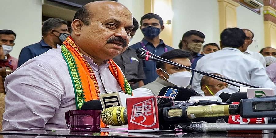 ಜೆ. ಸಿ. ಮಾಧುಸ್ವಾಮಿ ವಿಭಿನ್ನ ಅರ್ಥದಲ್ಲಿ ಹೇಳಿಕೆ: ಡ್ಯಾಮೇಜ್ ಕಂಟ್ರೋಲ್ ಗೆ ಮುಂದಾದ ಸಿಎಂ ಬೊಮ್ಮಾಯಿ!