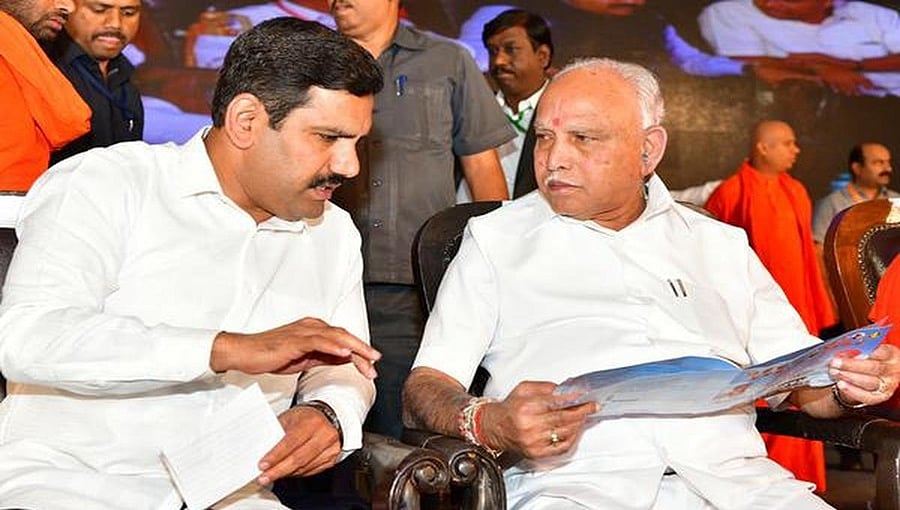 ವರುಣಾದಲ್ಲಿ ಸಿದ್ದರಾಮಯ್ಯ ವಿರುದ್ಧ ವಿಜಯೇಂದ್ರ ಸ್ಪರ್ಧೆ ಬಗ್ಗೆ ಸುಳಿವು ನೀಡಿದ ಮುಖ್ಯಮಂತ್ರಿ ಬಸವರಾಜ ಬೊಮ್ಮಾಯಿ!