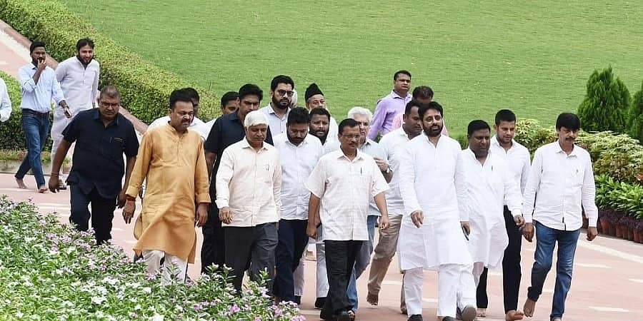 40 ಎಎಪಿ ಶಾಸಕರಿಗೆ ಆಫರ್ ಮಾಡಿದ 800 ಕೋಟಿ ರೂ. ಹಣದ ಮೂಲ ಯಾವುದು?: ಬಿಜೆಪಿಗೆ ಕೇಜ್ರಿವಾಲ್ ಪ್ರಶ್ನೆ