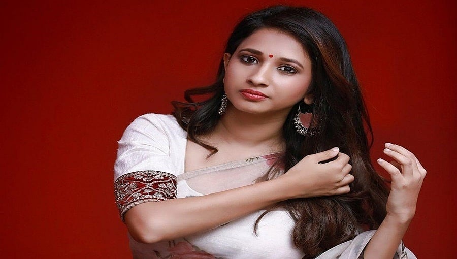 ಮಾನ್ವಿತಾ ತಾಯಿ ಚಿಕಿತ್ಸೆಗೆ ಸೋನು ಸೂದ್ ನೆರವು: ಧನ್ಯವಾದ ಹೇಳಿದ 'ಕೆಂಡ ಸಂಪಿಗೆ' ನಟಿ