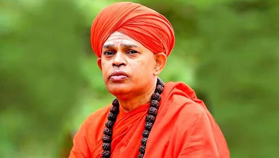 ಪ್ರತಿಷ್ಠಿತ ಮಠವೊಂದರ ಸ್ವಾಮೀಜಿಯಿಂದ ನಿರಂತರ ಲೈಂಗಿಕ ಕಿರುಕುಳ: ಚಿತ್ರದುರ್ಗದ ಮುರುಘಾಶರಣರ ವಿರುದ್ಧ ಎಫ್ಐಆರ್!
