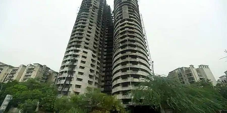 ನೋಯ್ಡಾ: ಅವಳಿ ಕಟ್ಟಡಗಳು ಕೆಲವೇ ಕ್ಷಣಗಳಲ್ಲಿ ಧ್ವಂಸ!