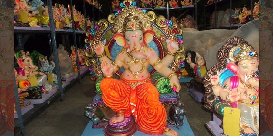 ಬೆಲೆ ಏರಿಕೆ ಬಿಸಿ ನಡುವೆಯೂ ನಾಡಿನಾದ್ಯಂತ ಸಡಗರ, ಸಂಭ್ರಮದ ಗಣೇಶೋತ್ಸವ, ಗಣ್ಯರ ಶುಭಾಶಯ