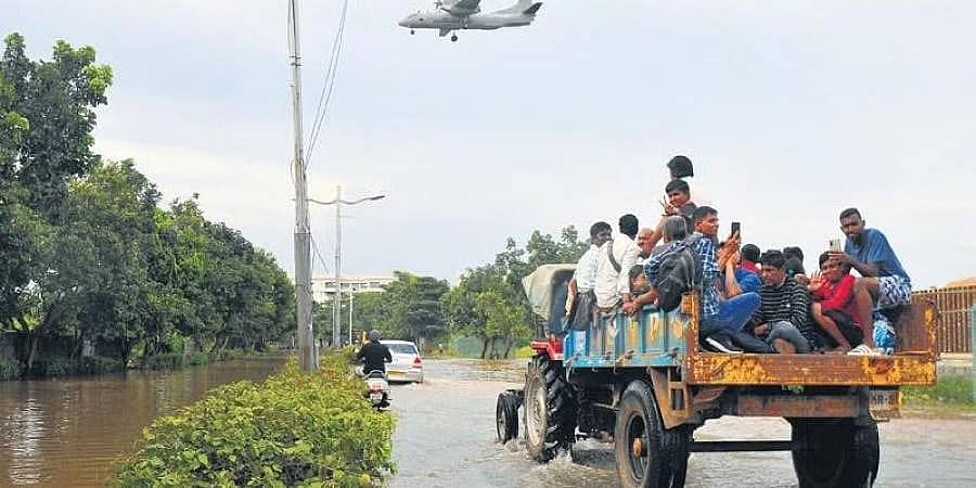 ಮಹಾಮಳೆ: ನೀರು ಕಡಿಮೆಯಾದರೂ ಮಹದೇವಪುರ ನಿವಾಸಿಗಳಿಗೆ ಈಗ ಸೋಂಕಿನ ಭೀತಿ!