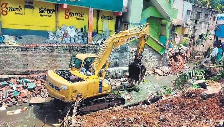 ಬಿಬಿಎಂಪಿಯ ಆಪರೇಷನ್ ಡೆಮಾಲಿಷನ್: 5ನೇ ದಿನವೂ ಜೆಸಿಬಿಗಳ ಘರ್ಜನೆ; 11 ಕಡೆ ಒತ್ತುವರಿ ತೆರವು