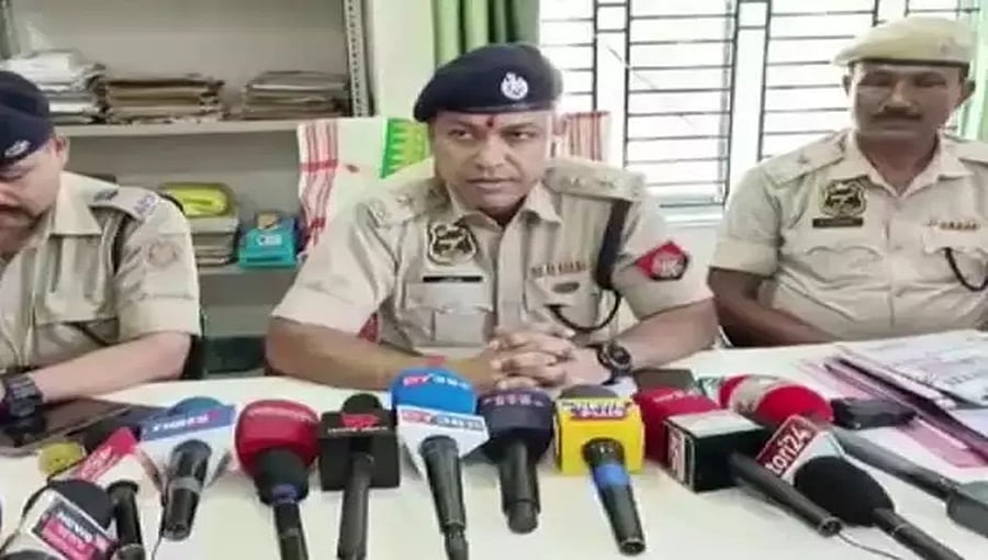ಅಸ್ಸಾಂ: ವೀಸಾ ನಿಯಮ ಉಲ್ಲಂಘನೆ ಹಿನ್ನಲೆ 17 ಬಾಂಗ್ಲಾದೇಶಿಗರ ಬಂಧನ!