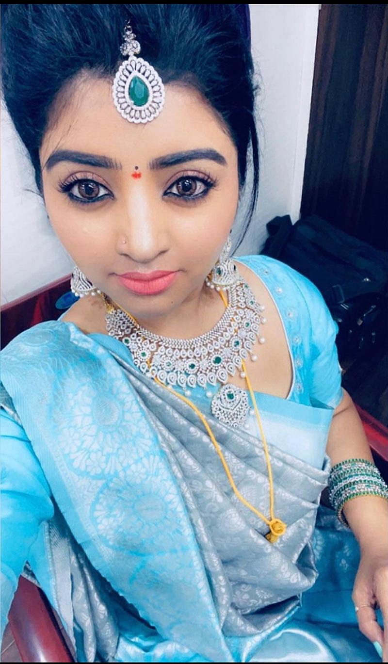 ರವೀಂದರ್ ಚಂದ್ರಶೇಖರನ್ ಹಾಗೂ ಮಹಾಲಕ್ಷ್ಮೀ ಒಂದೇ ಇಂಡಸ್ಟ್ರಿಯಲ್ಲಿ ಇದ್ದವರು. ಇಬ್ಬರೂ ಒಟ್ಟಾಗಿ ಕೆಲಸ ಮಾಡಿದ್ದರು.