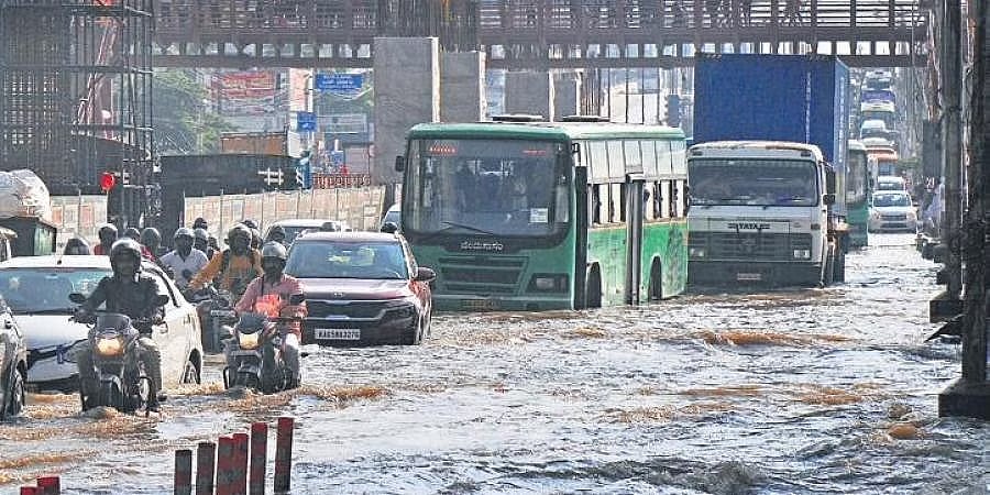 ಬೆಂಗಳೂರಿನ ಶೇ 57 ರಷ್ಟು ನಾಗರಿಕರು ನಗರದಲ್ಲಿನ ಮೂಲಭೂತ ಸೌಕರ್ಯಗಳ ಬಗ್ಗೆ ತೃಪ್ತಿ ಹೊಂದಿಲ್ಲ!