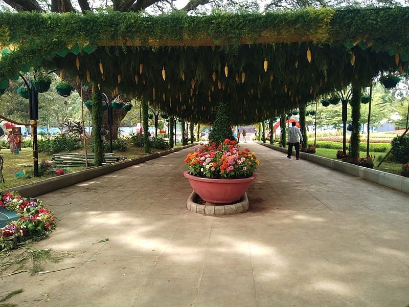 ಫಲಪುಷ್ಪ ಪ್ರದರ್ಶನದಲ್ಲಿ ಅಲಂಕಾರ