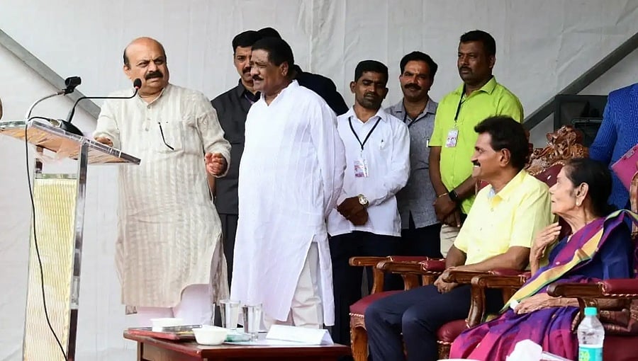 ಜನರ ಅನುಕೂಲಕ್ಕೆ ಸ್ವಂತ ಖರ್ಚಿನಲ್ಲಿ ಆಸ್ಪತ್ರೆ ಕಟ್ಟಿಸಿರುವ ಲೀಲಾವತಿ ಅವರ ಮನಸ್ಸು ದೊಡ್ಡದು: ಸಿಎಂ ಬೊಮ್ಮಾಯಿ