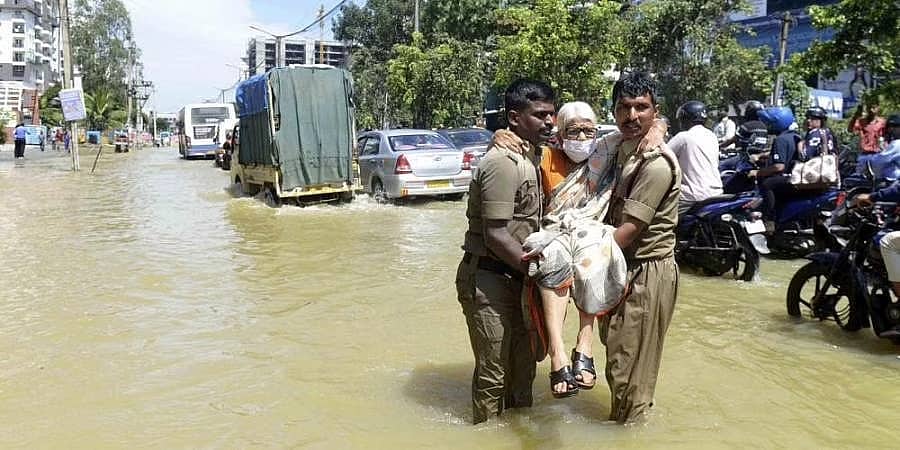 ಬೆಂಗಳೂರಲ್ಲಿ ಮುಂದುವರೆದ ಮಳೆ ಆರ್ಭಟ; ಬುಧವಾರ ಸಂಜೆ ಸಾಫ್ಟ್ ವೇರ್ ಕಂಪನಿಗಳ ಜೊತೆ ಸಭೆ