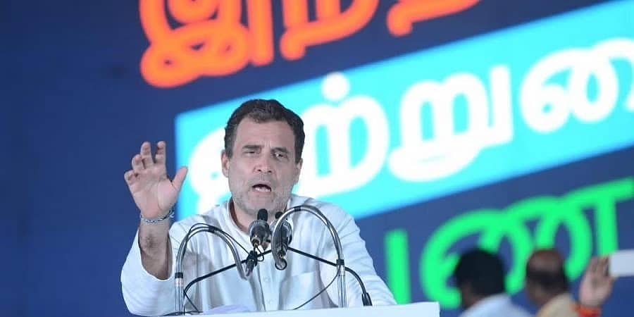 ದೇಶ ವಿಭಜಿಸುತ್ತಿರುವ ಬಿಜೆಪಿ, ಆರೆಸ್ಸೆಸ್ ನಿಂದ ನಮ್ಮ ತ್ರಿವರ್ಣ ಧ್ವಜದ ಮೇಲೆ ದಾಳಿ: ರಾಹುಲ್ ಗಾಂಧಿ