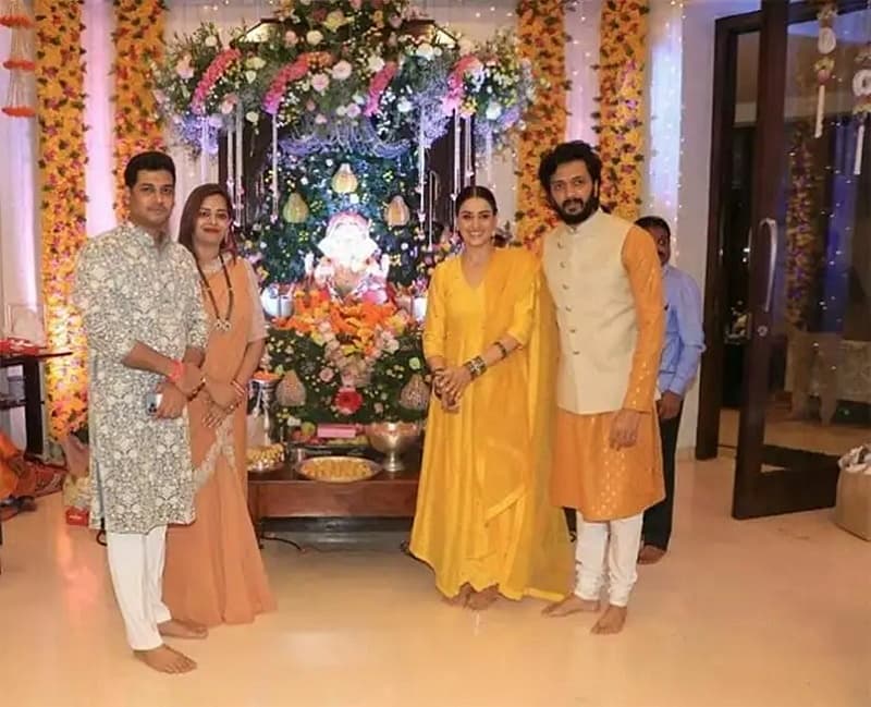 ಜೆನಿಲಿಯಾ ಡಿಸೋಜಾ, ರಿತೇಶ್ ದೇಶಮುಖ್