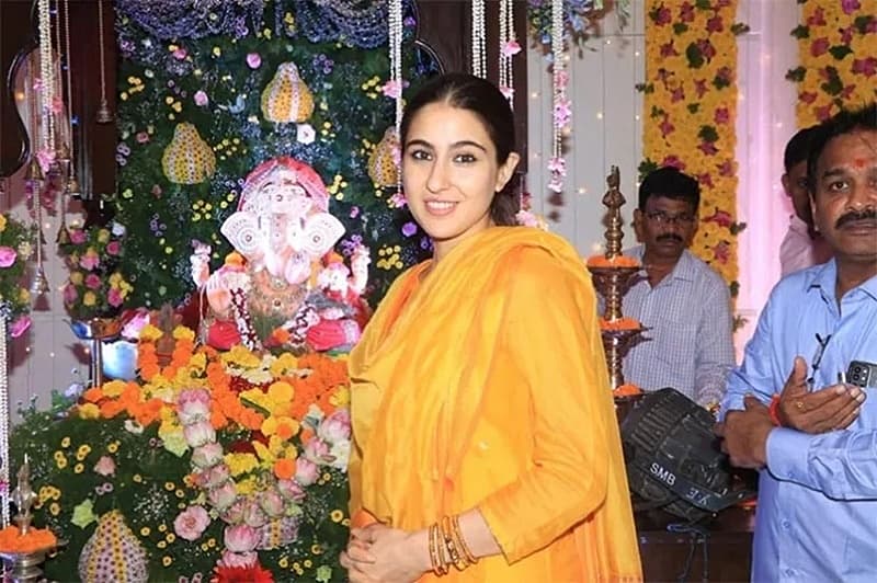ಬಾಲಿವುಡ್ ನಟಿ ಸಾರಾ ಅಲಿ ಖಾನ್ ಸಹ ಭಾಗಿ