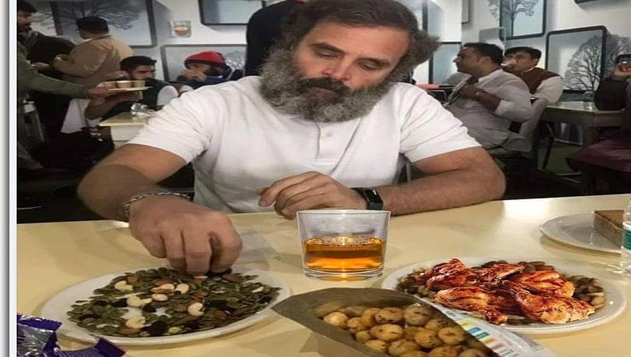 ಭಾರತ್ ಜೋಡೋ ಯಾತ್ರೆ ವೇಳೆ ಚಿಕನ್​​, ಮದ್ಯದ ಗ್ಲಾಸ್​​​ ಮುಂದೆ ರಾಹುಲ್ ಗಾಂಧಿ: ಫೋಟೋ ವೈರಲ್!