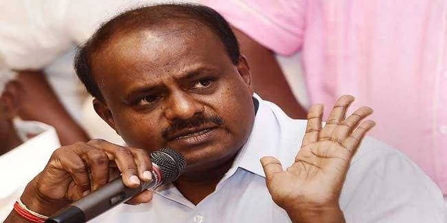 ಸ್ಯಾಂಟ್ರೋ ರವಿಯನ್ನು ಪುಣೆಯಿಂದ ಗುಜರಾತ್ ಗೆ ಕರೆಸಿದವರು ಯಾರೆಂಬುದು ಬಹಿರಂಗವಾಗಬೇಕು: ಕುಮಾರಸ್ವಾಮಿ