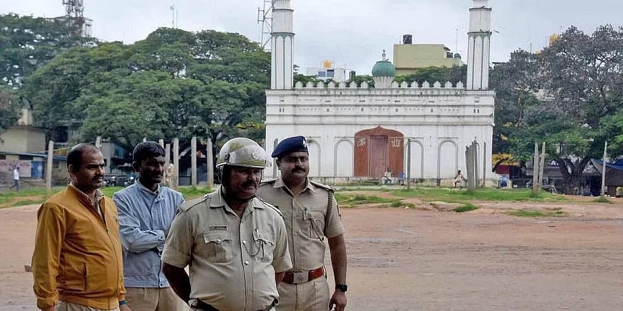 ಚಾಮರಾಜಪೇಟೆಯ ಈದ್ಗಾ ಮೈದಾನದಲ್ಲಿ ತ್ರಿವರ್ಣ ಧ್ವಜ ಹಾರಿಸುತ್ತೇವೆ: ಹಿಂದೂ ಕಾರ್ಯಕರ್ತರು