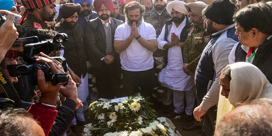 ಭಾರತ್ ಜೋಡೋ ಯಾತ್ರೆ ವೇಳೆ ಸಾವನ್ನಪ್ಪಿದ್ದ ಕಾಂಗ್ರೆಸ್ ಸಂಸದ ಸಂತೋಖ್ ಚೌಧರಿ ಅಂತ್ಯಕ್ರಿಯೆ