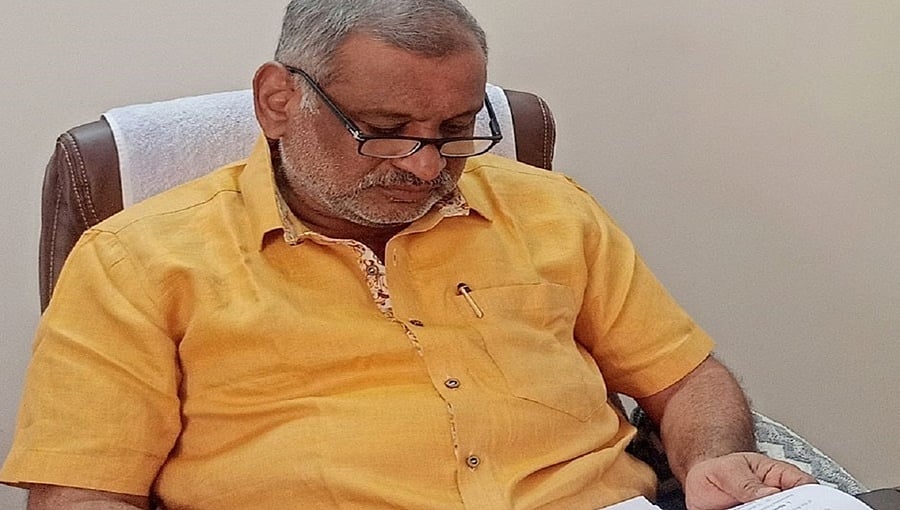 'ಸವೆಸಿದ ಹಾದಿಯ ಬಗ್ಗೆ ಹೆಮ್ಮಯಿದೆ: ಹಲಾಲುಟೋಪಿ ಕೆಲಸ ಮಾಡಿದವರಲ್ಲ, ಗೌಡರ ಬಗ್ಗೆ ಮಾತನಾಡದಿದ್ದರೆ ತಿಂದ ಅನ್ನ ಜೀರ್ಣವಾಗುವುದಿಲ್ಲವೆ? '